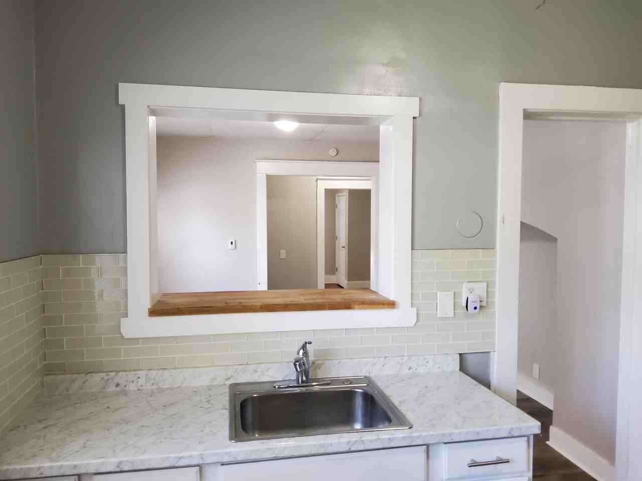 1191 S Plymouth Ave - Photo 4 of 13