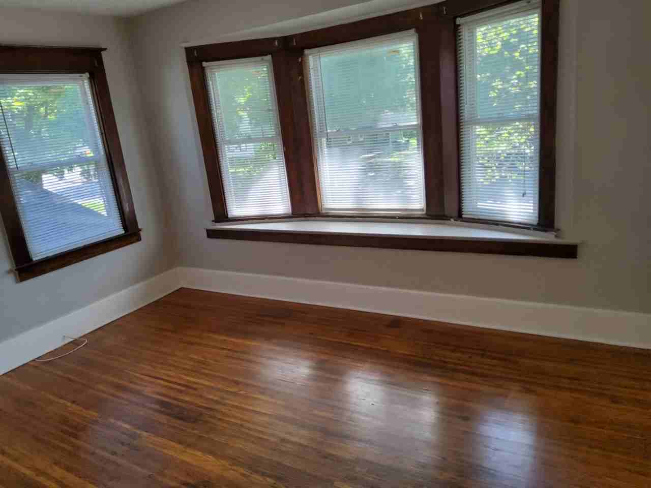 1191 S Plymouth Ave - Photo 7 of 13
