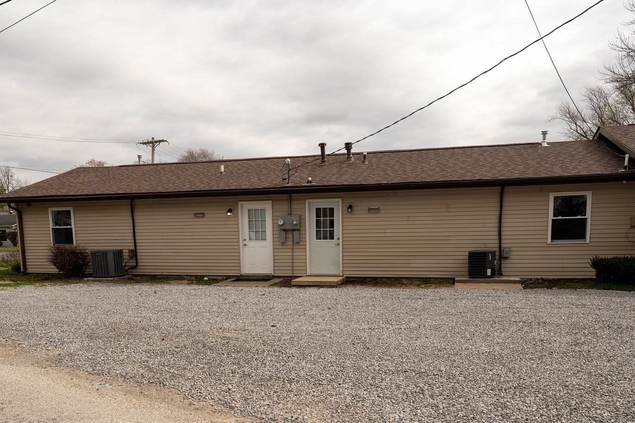 815 N Main St - Photo 2 of 9