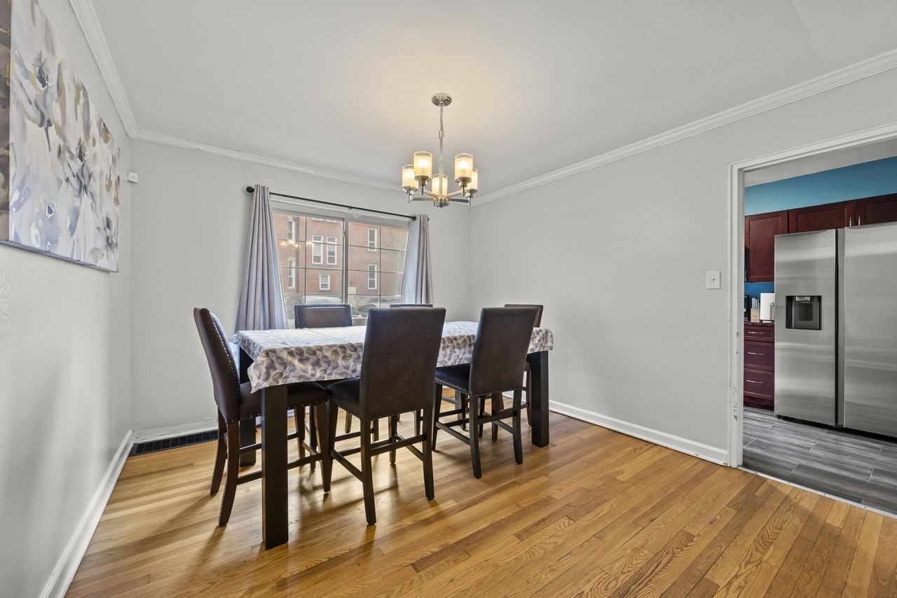 1744 E Broad St - Photo 2 of 21