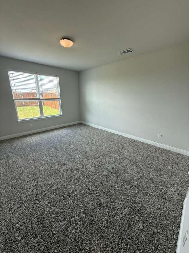 517 Lana Dr - Photo 7 of 22
