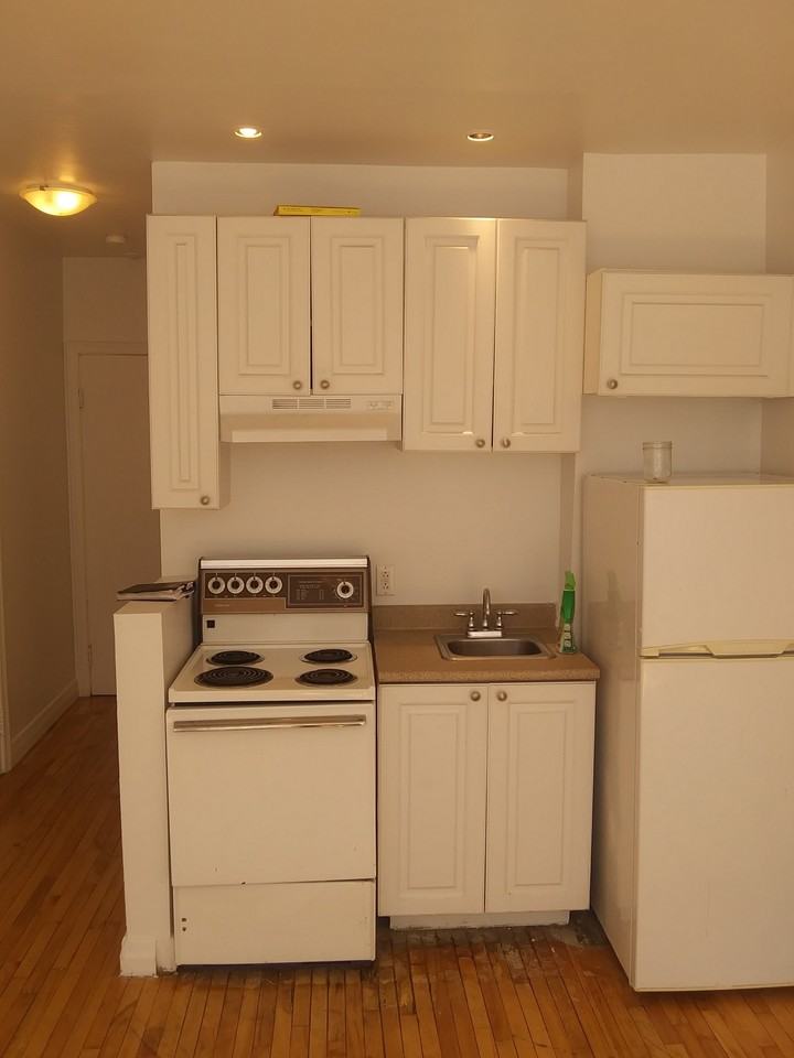 5841 Rue Sherbrooke Ouest #209 - Photo 2 of 4