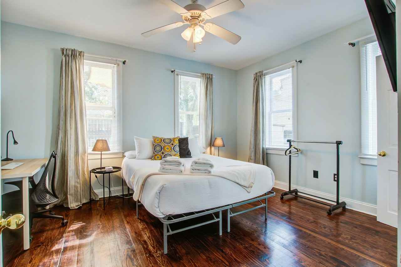21 Hampden Ct - Photo 4 of 33