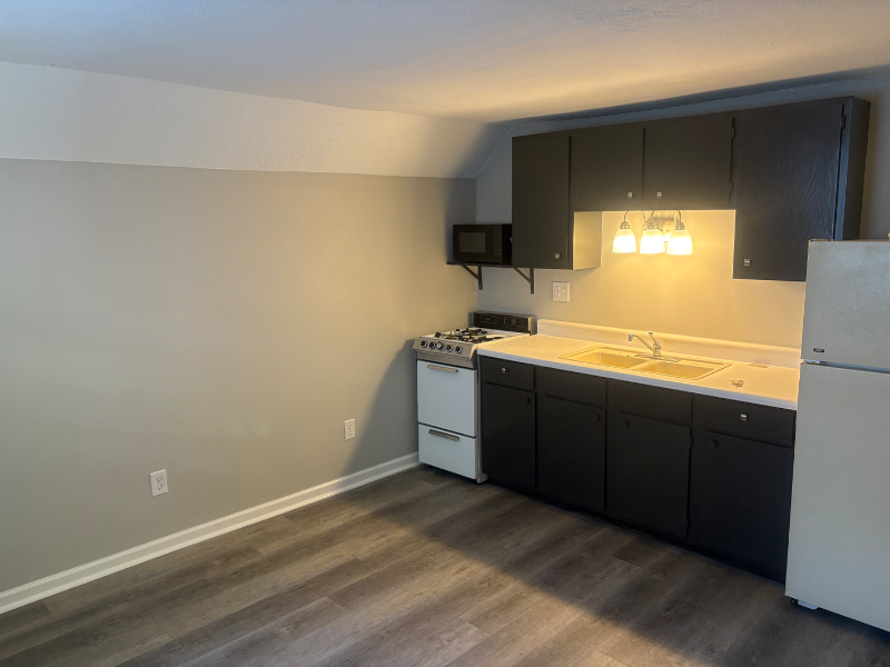 1315 Huestis Ave #2 - Photo 2 of 6