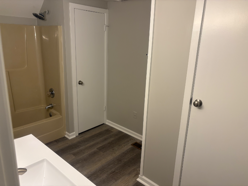 1315 Huestis Ave #2 - Photo 3 of 6