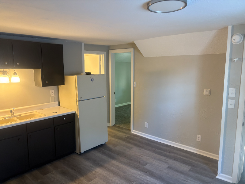 1315 Huestis Ave #2 - Photo 4 of 6