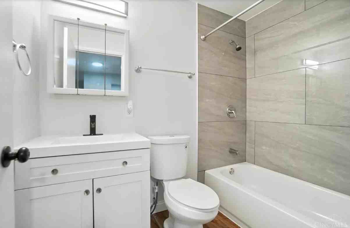 506 Main St #11 - Photo 2 of 6