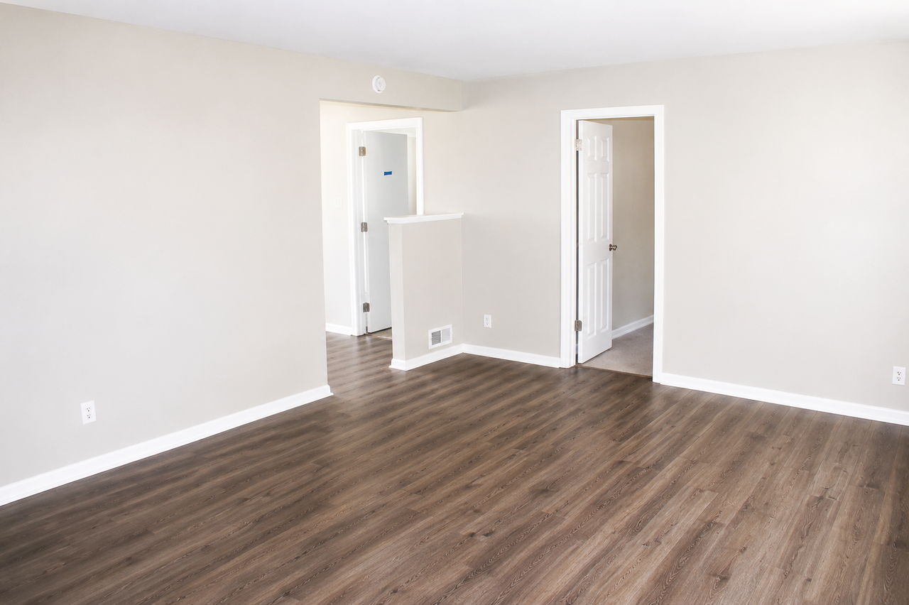 3919 Barnor Dr - Photo 3 of 11
