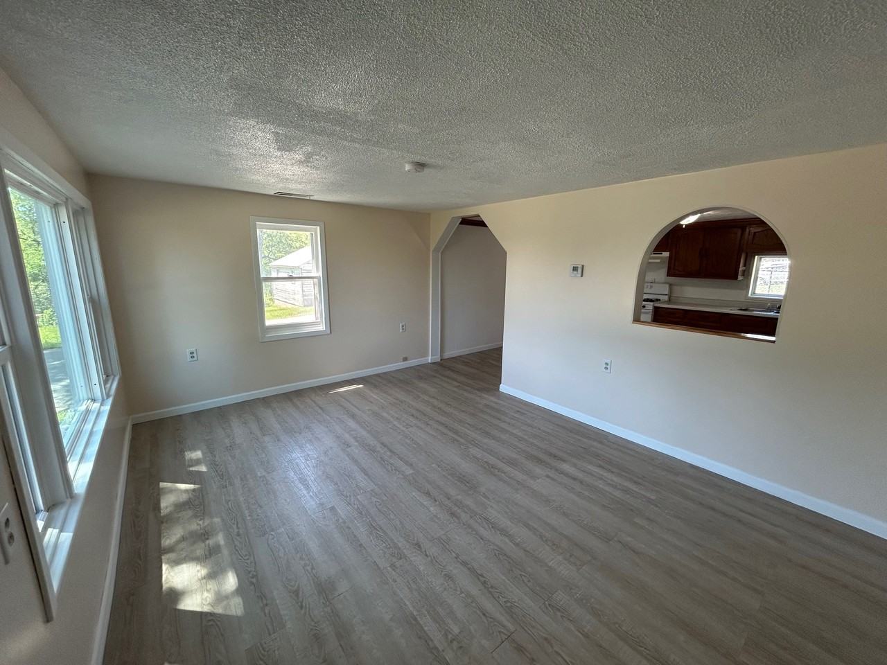 730 5th St - Photo 3 of 17
