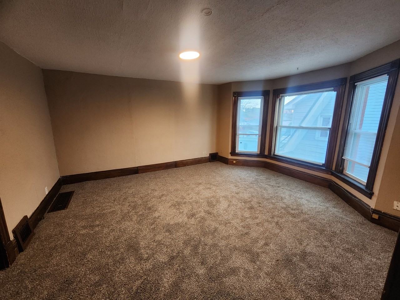 134 W 26th St #B - Photo 5 of 10