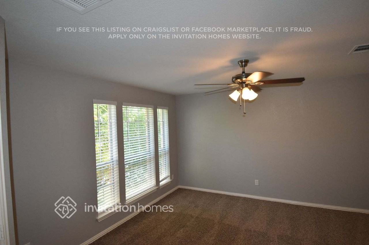 11705 Ficus Dr - Photo 6 of 15