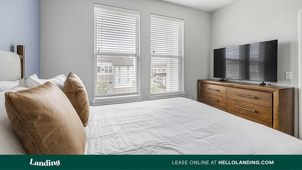 241 North Overlook Drive - Photo 4 of 50