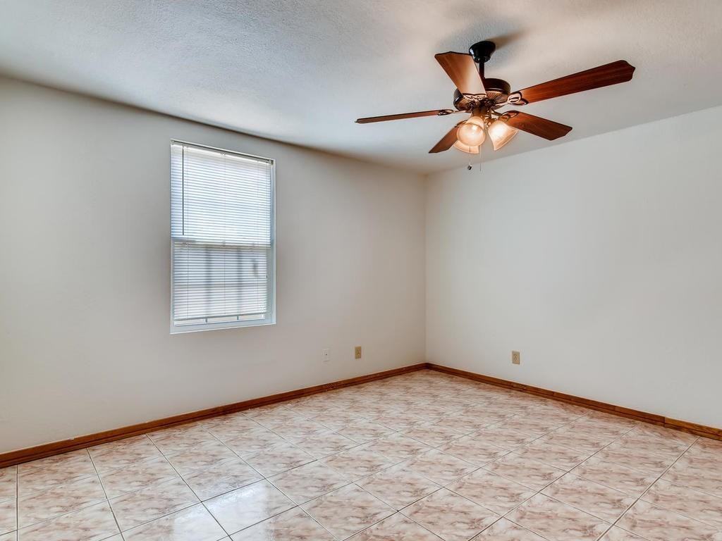 6203 Felix Ave - Photo 7 of 10