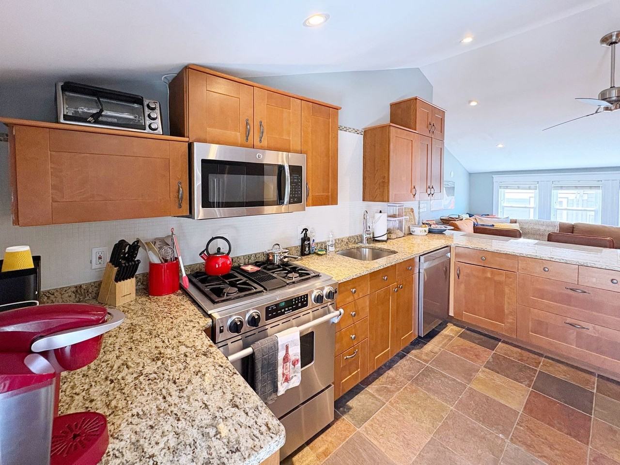 247 Savin Hill Ave #1238059P - Photo 7 of 17