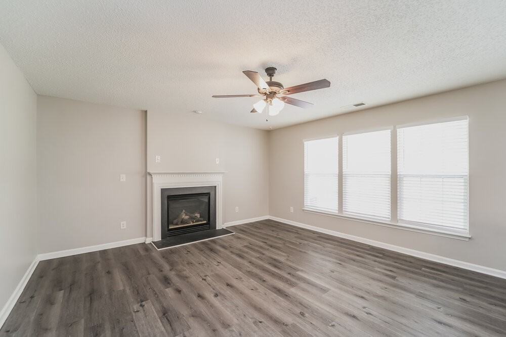 2070 Chapel Creek Rd Sw - Photo 6 of 18