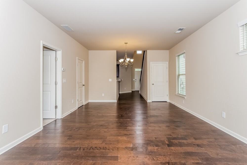 147 Seabreeze Ct - Photo 7 of 31