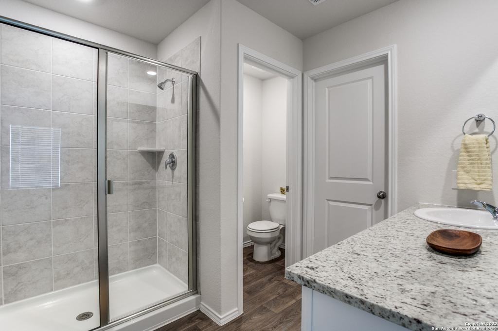 405 Middle Green Loop - Photo 4 of 10
