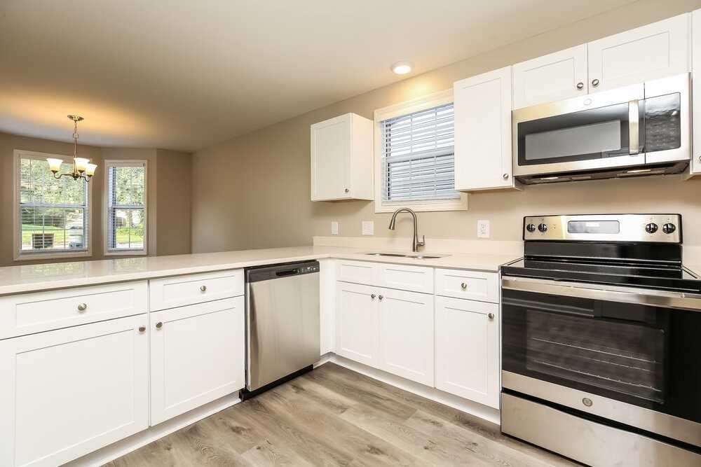 5921 Belle Oaks Pl - Photo 7 of 17