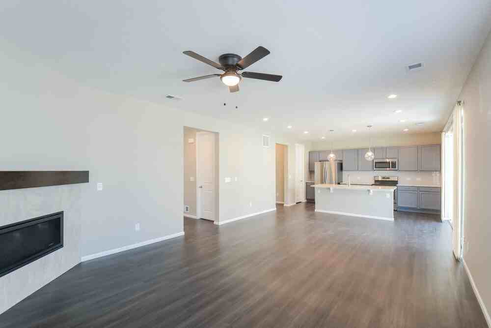 3565 Makley Cir - Photo 4 of 17