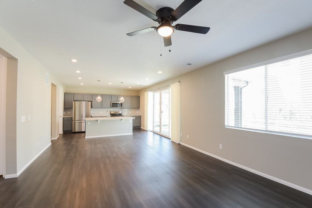 3565 Makley Cir - Photo 6 of 17