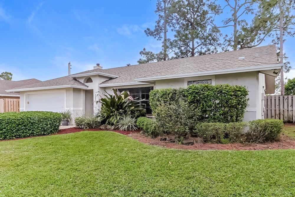 13555 Exotica Ln - Photo 4 of 16