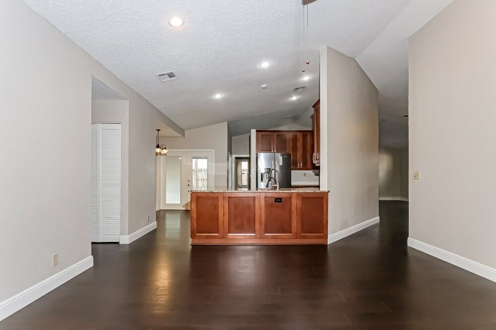 13555 Exotica Ln - Photo 6 of 16