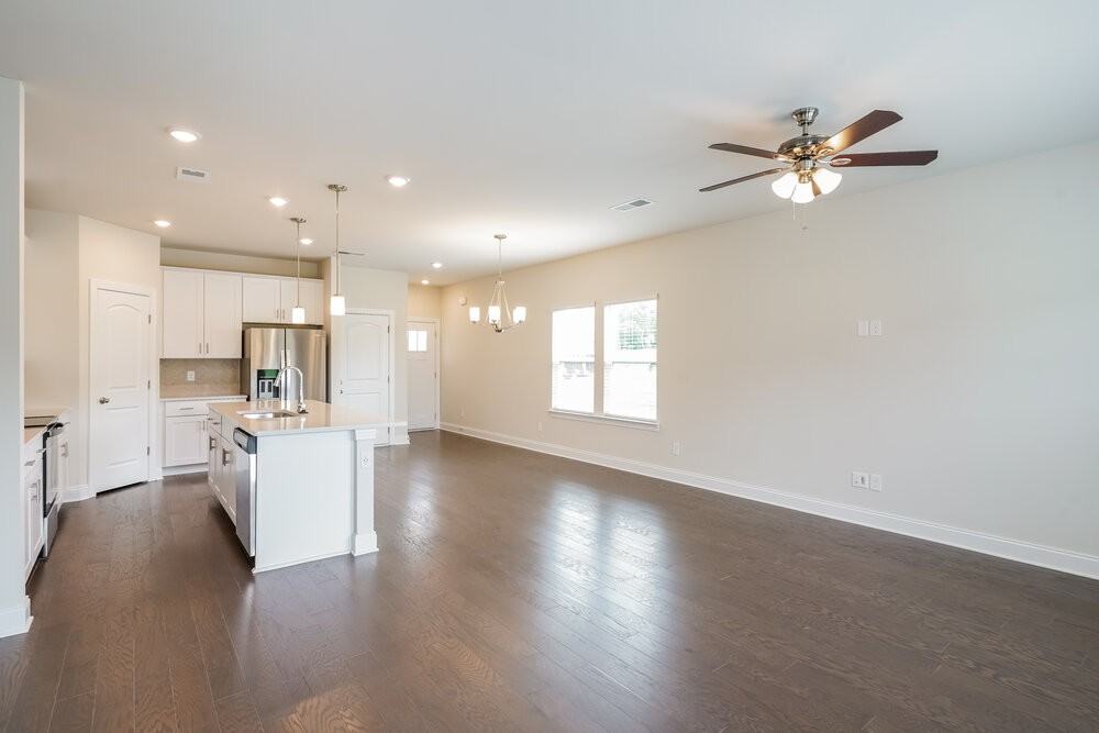 1701 Tahoma Dr - Photo 6 of 17