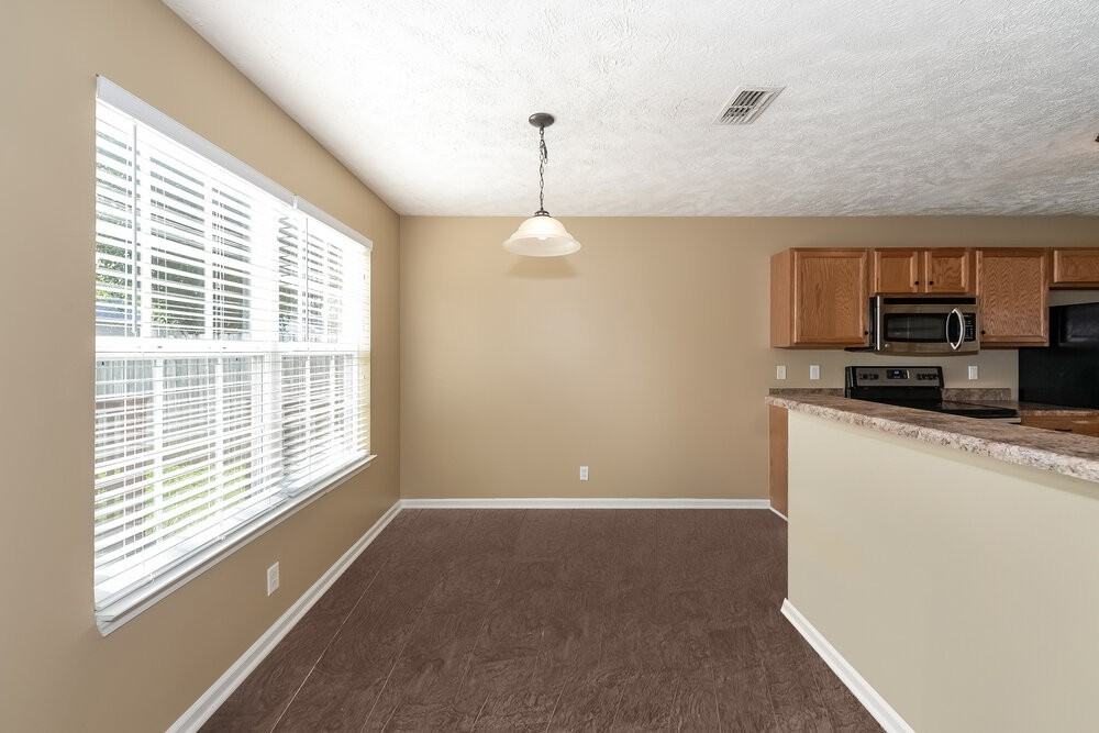 1185 Tiree Dr - Photo 7 of 16