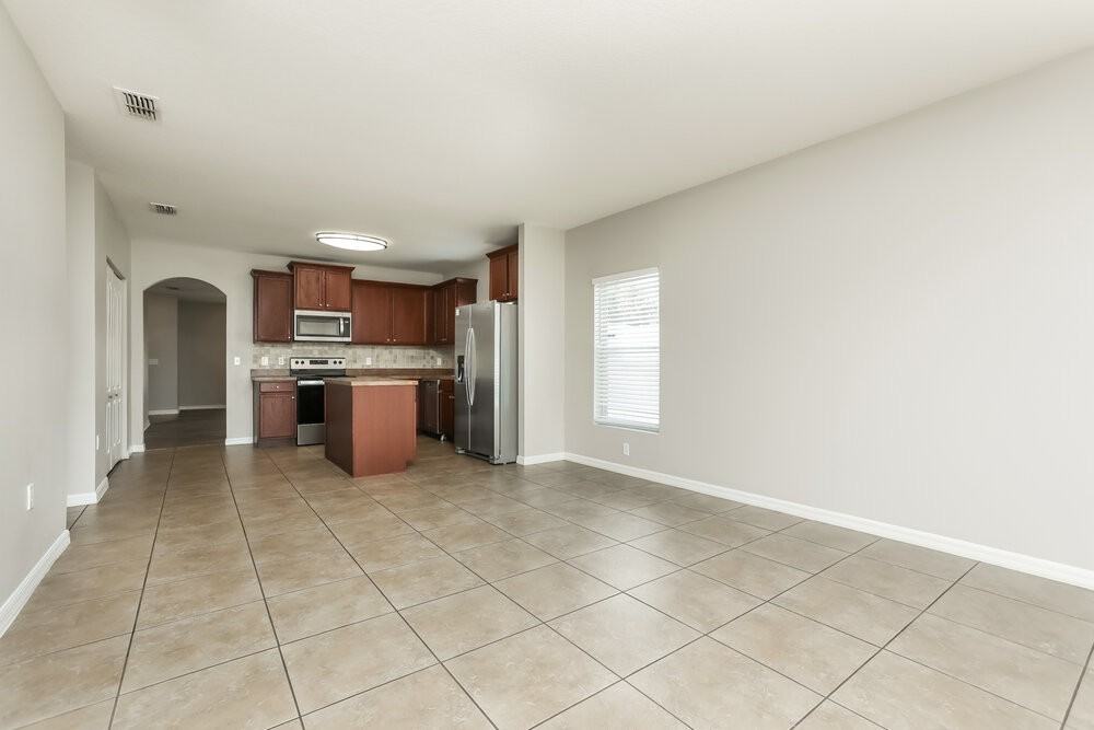 7206 Rafanelli Ct - Photo 4 of 16