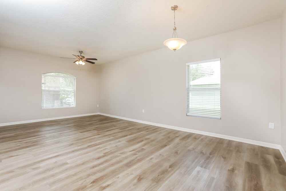 7206 Rafanelli Ct - Photo 5 of 16