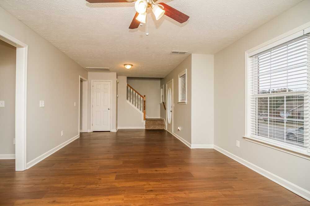3021 Tuckers Pl - Photo 5 of 17