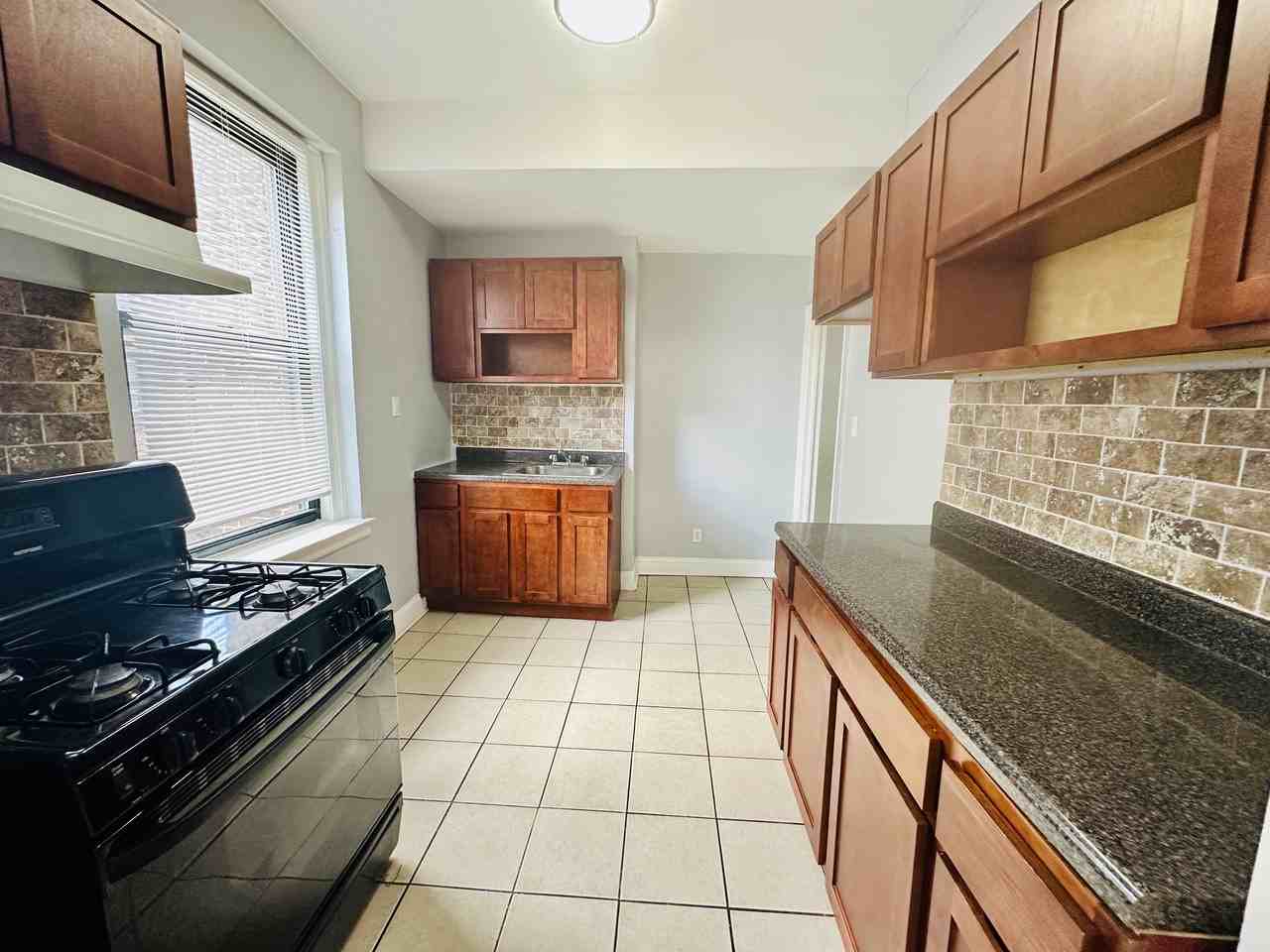 29 S Munn Ave #3A - Photo 7 of 15