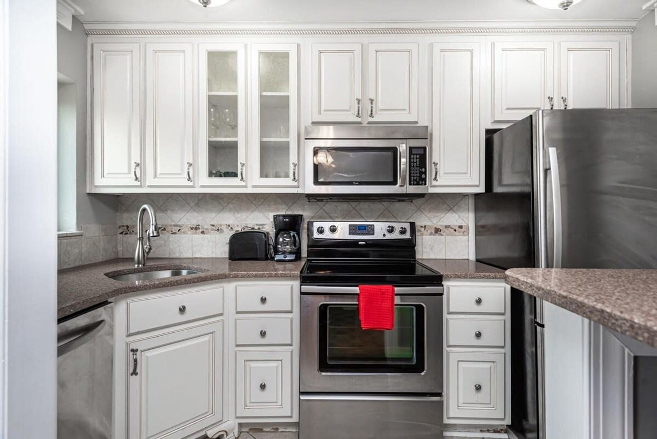 300 Peachtree St #1299363P - Photo 4 of 47