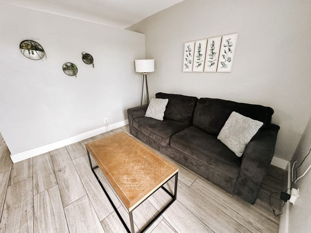 50 Se 12th St #1504015P - Photo 2 of 17