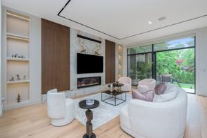featured image of 283 Bessborough Dr