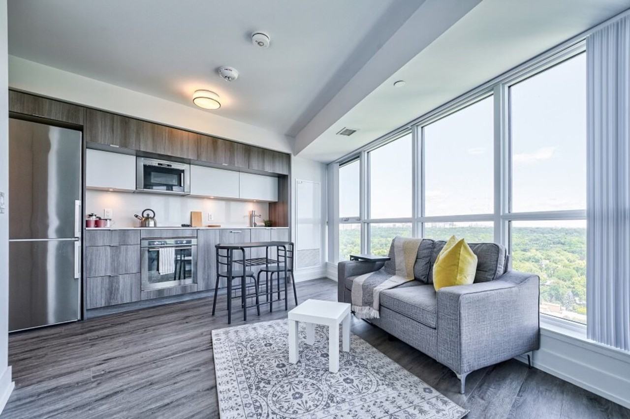 670 Parliament St #1513103P - Photo 3 of 14