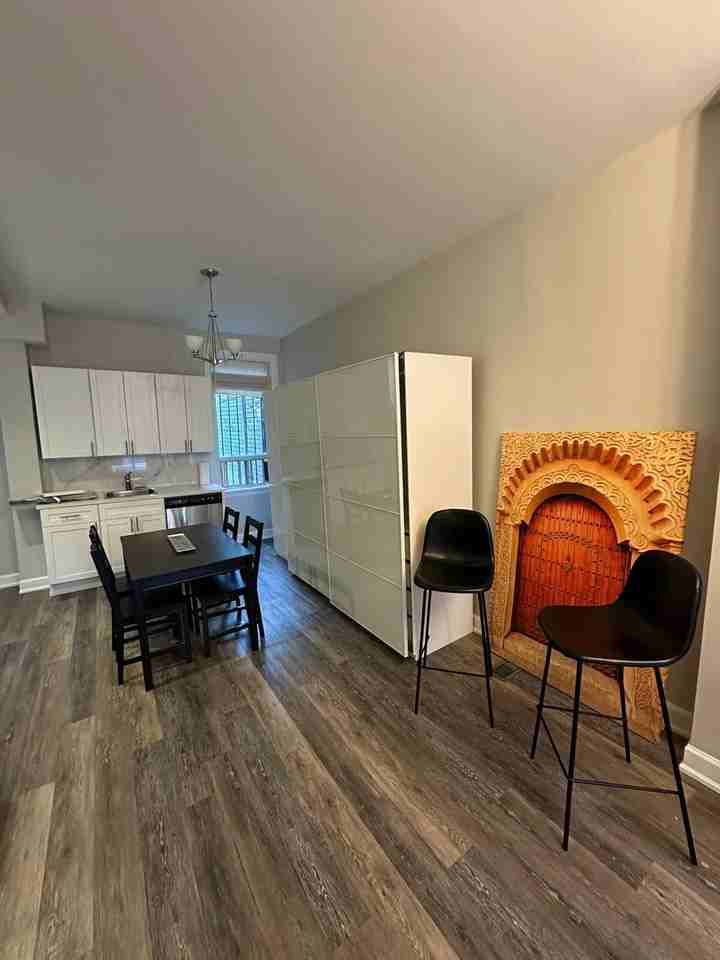 8 Manning Ave #1513117P - Photo 2 of 5
