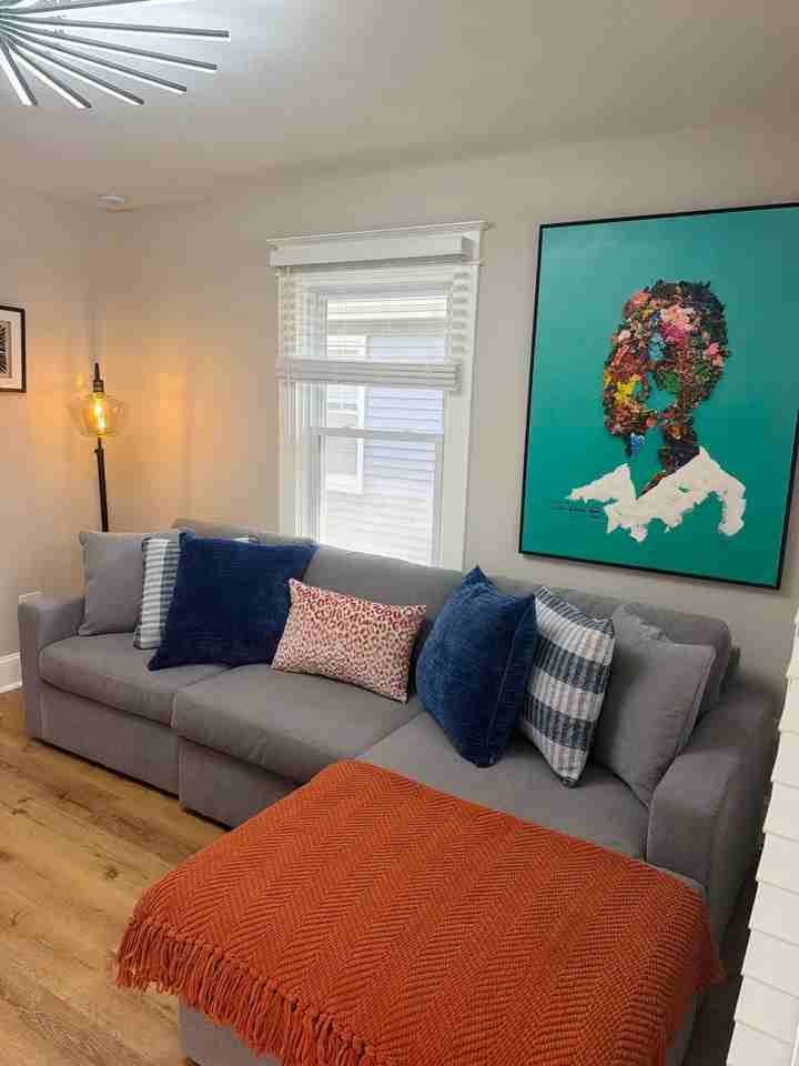 910 Windsor Ave #1525674P - Photo 2 of 24