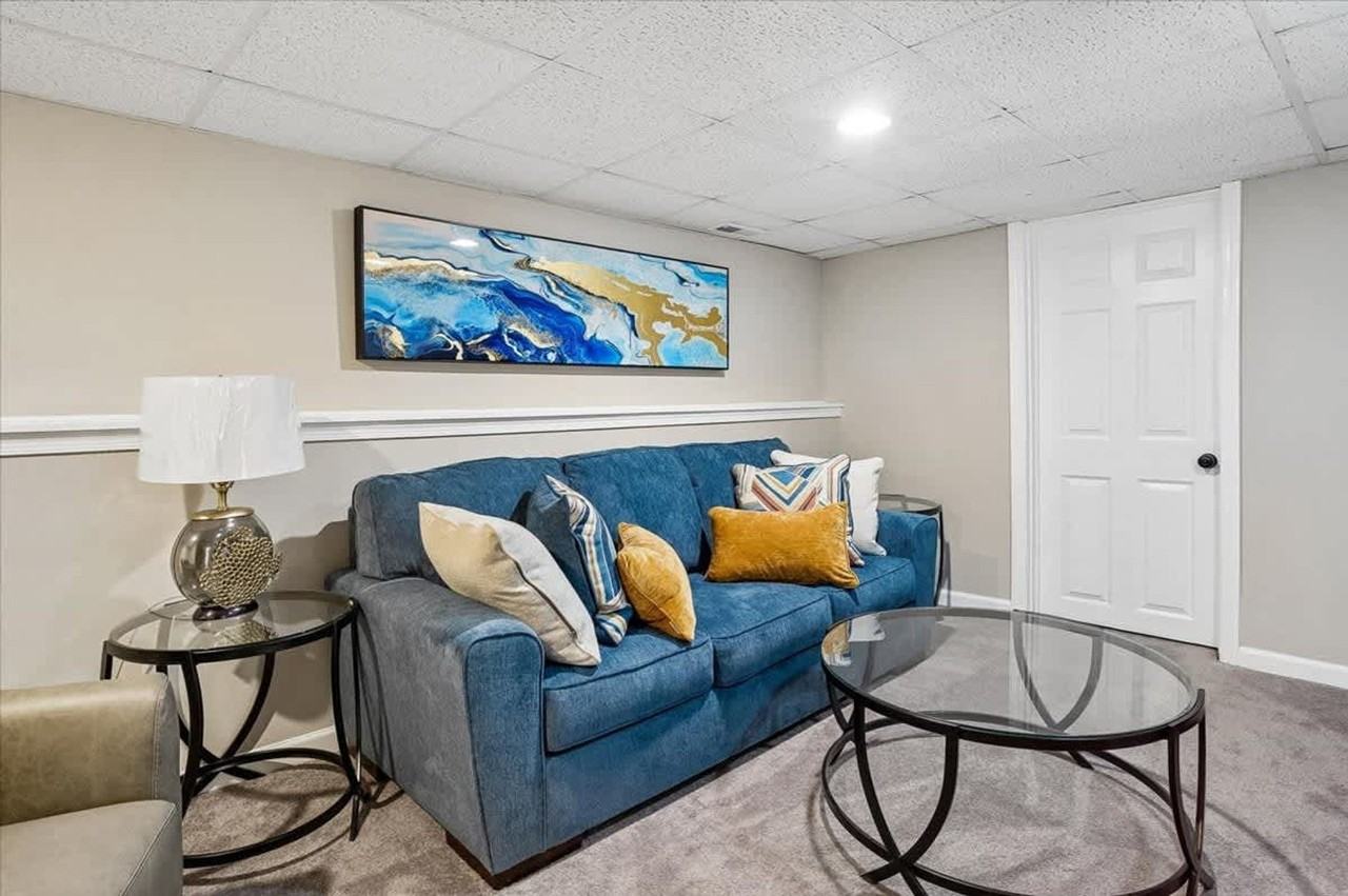 910 Windsor Ave #1525674P - Photo 3 of 24