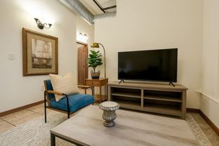 515 N Robberson Ave - Photo 1 of 1
