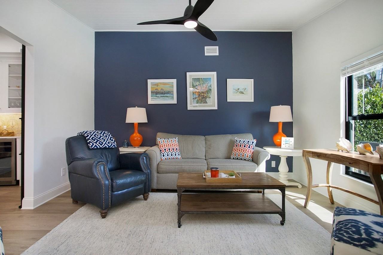 562 96th Ave N #1534821P - Photo 4 of 33