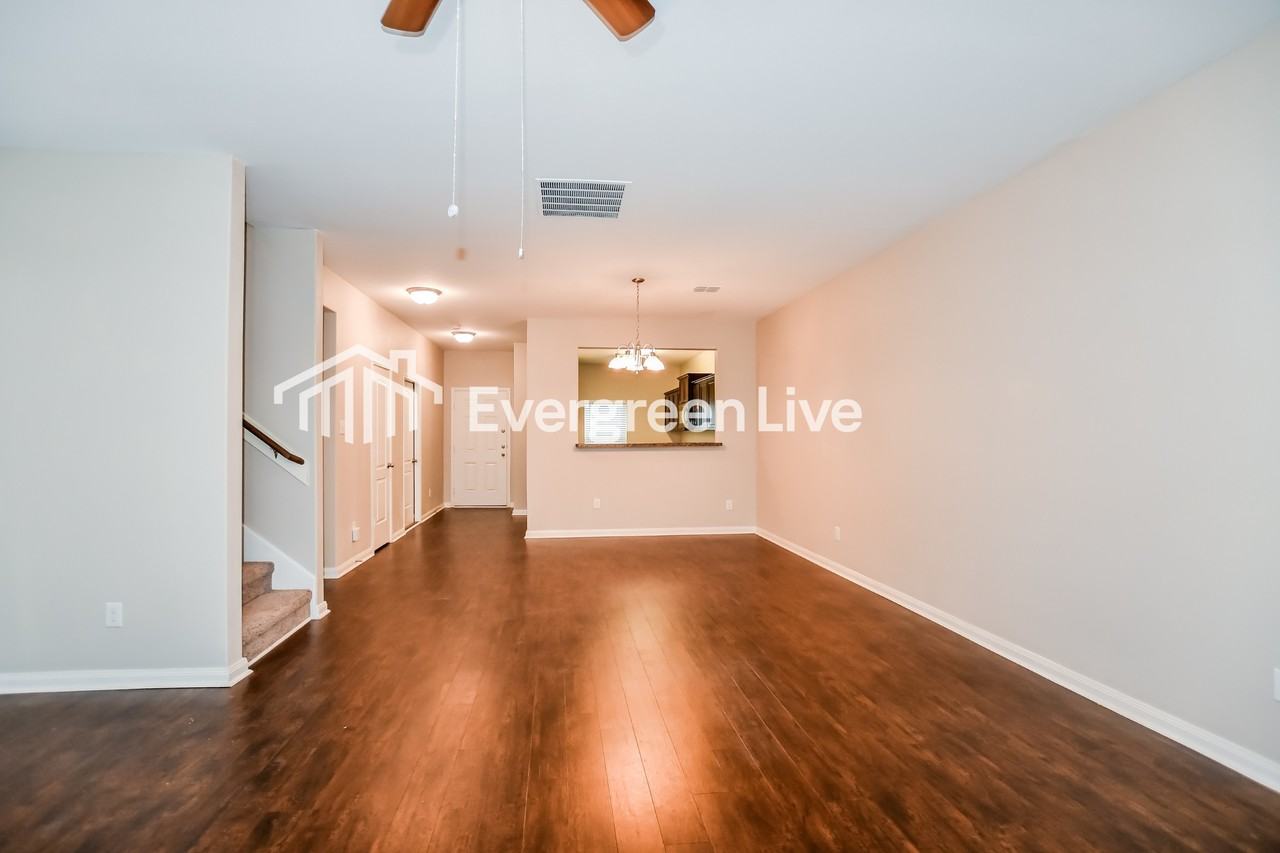 1326 Barrel Dr - Photo 2 of 11