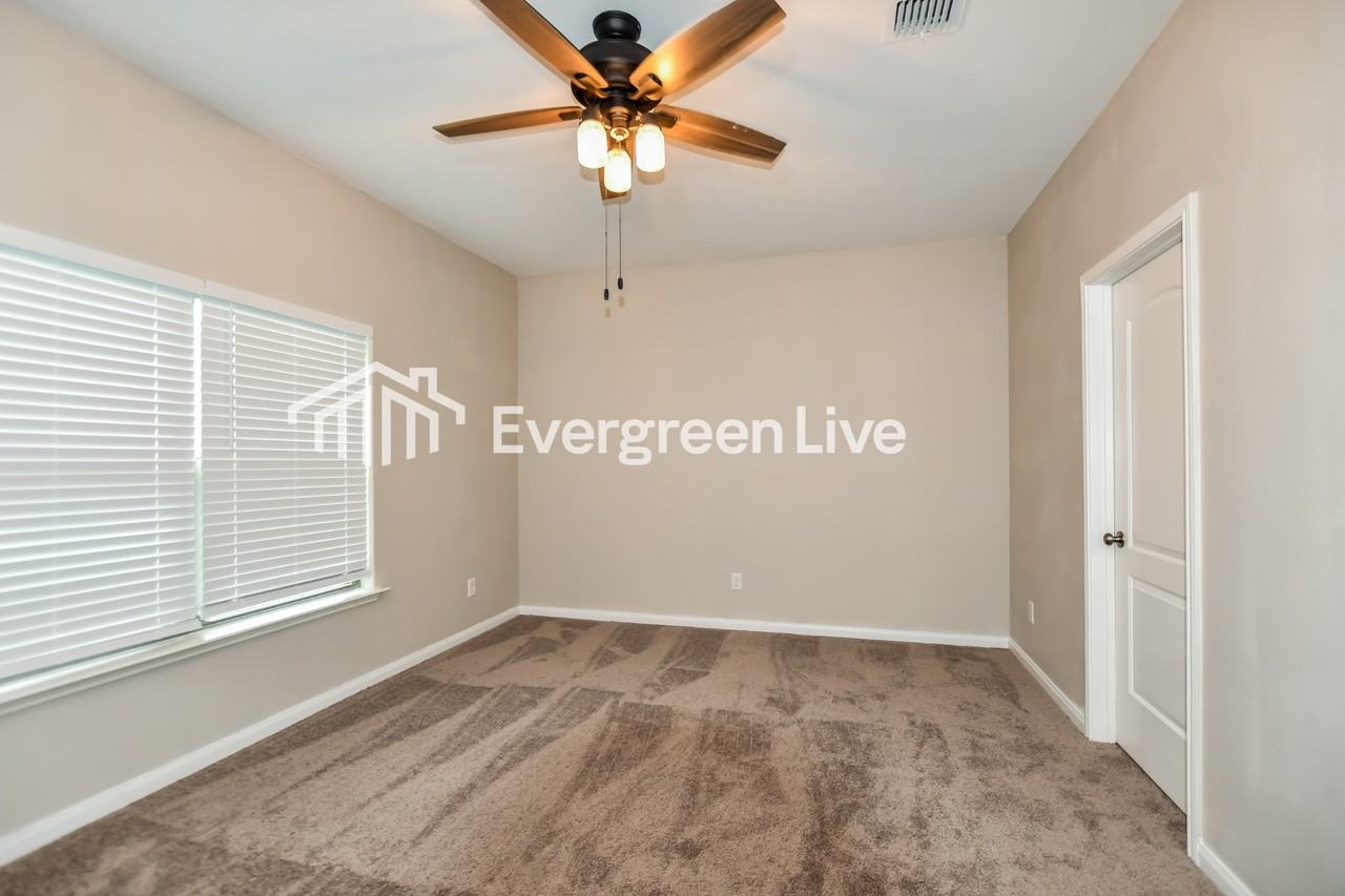 1326 Barrel Dr - Photo 3 of 11
