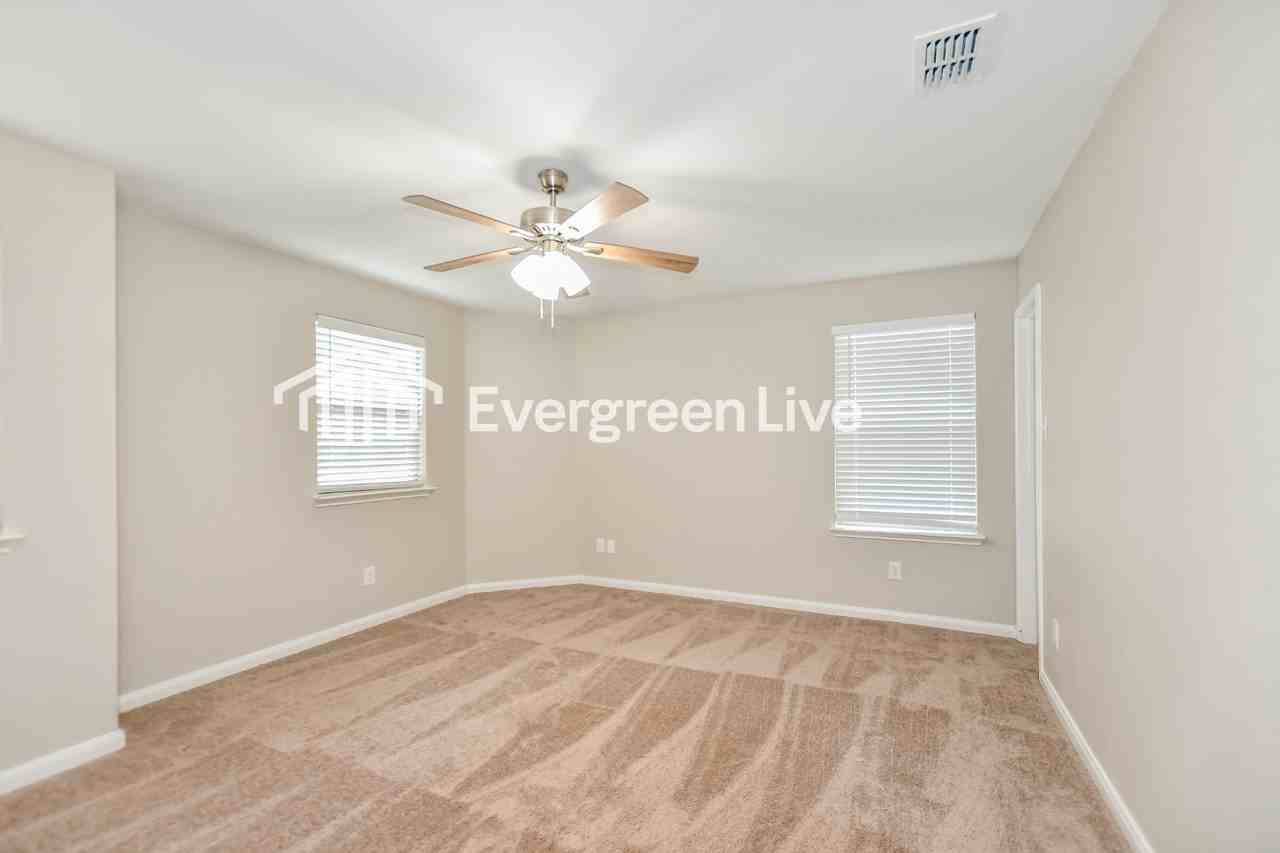 1326 Barrel Dr - Photo 5 of 11