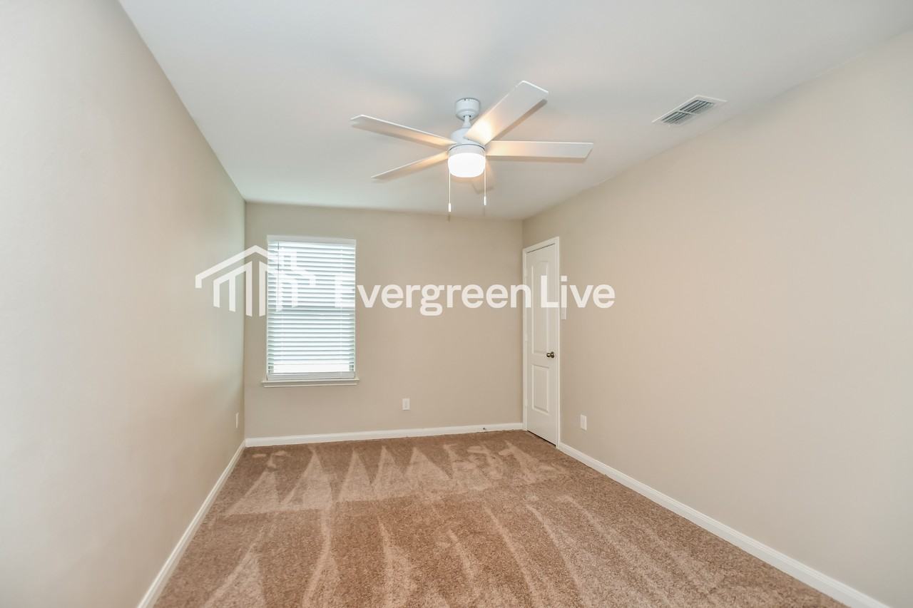 1326 Barrel Dr - Photo 6 of 11