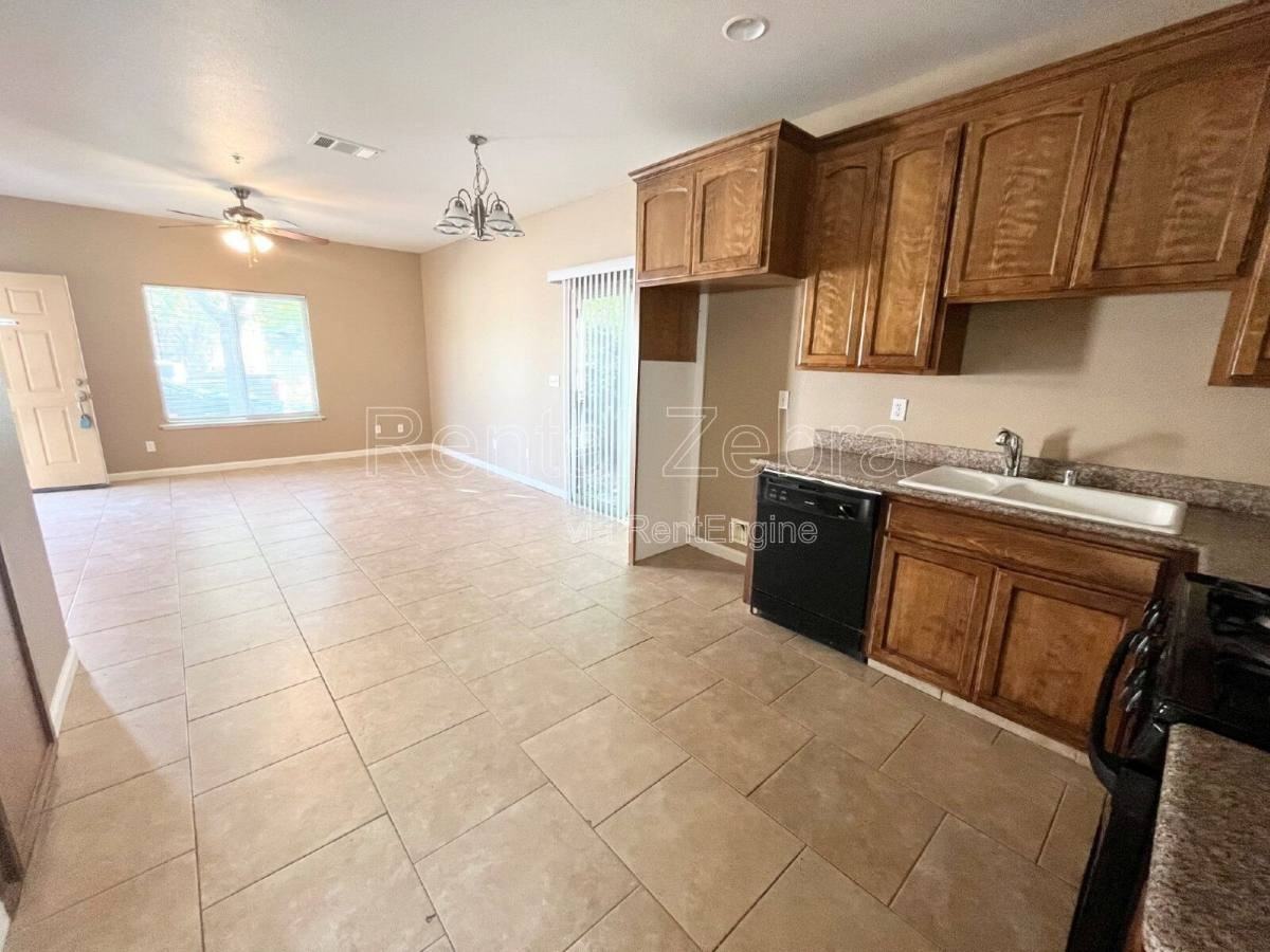 408 Olive Way - Photo 2 of 10