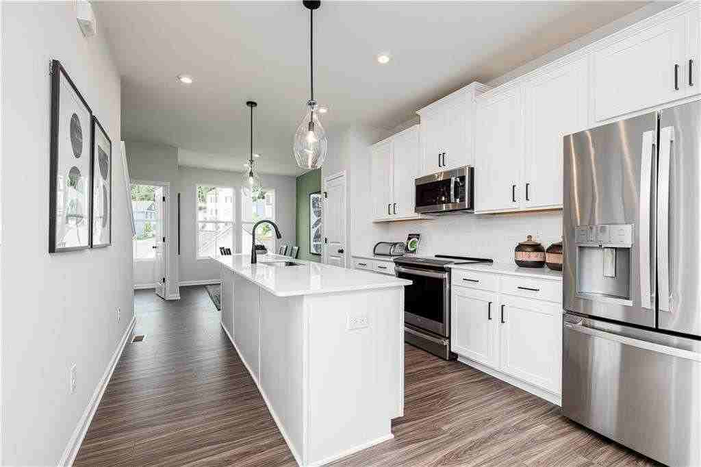 1422 Creekside Cir Nw - Photo 3 of 23