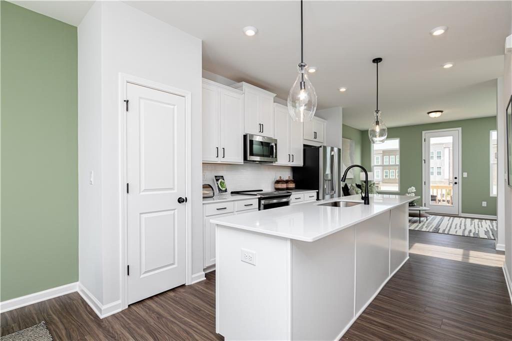 1422 Creekside Cir Nw - Photo 4 of 23