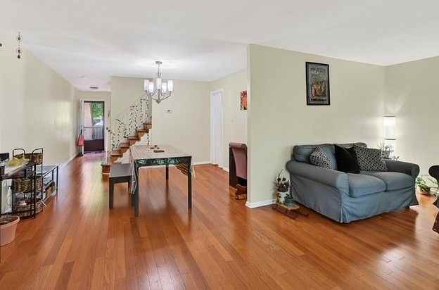 133 Woodgate Ln - Photo 2 of 36