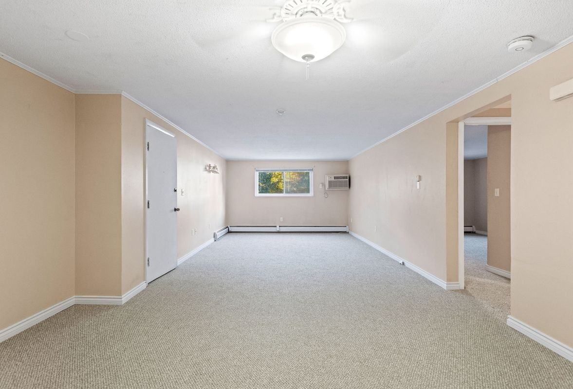 131 Creek St Apt 5 - Photo 6 of 17